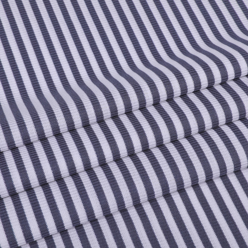 Confortable luxueuse rayure intérieure usure de vêtements pour femmes en tricot Confortable luxueuse rayure intérieure usure de vêtements pour femmes en tricot